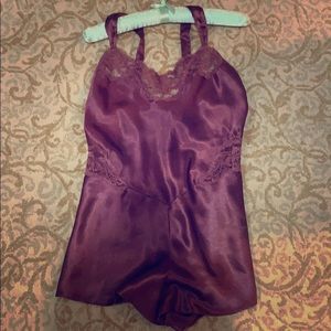 Mauve lingerie